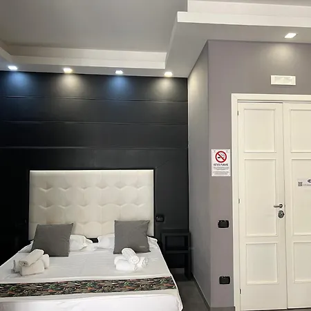 Nereides 3* ナポリ