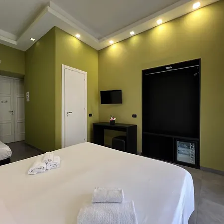 Nereides 3* ナポリ